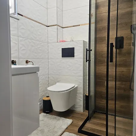 公寓 Bursztyn 2 波别罗沃