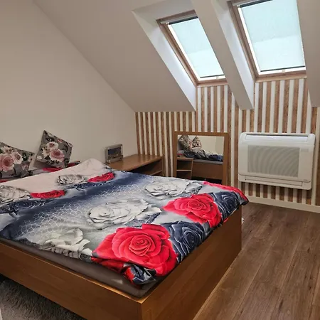 Apartamento Bursztyn 2 *