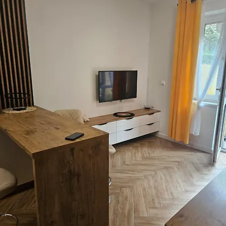 Apartamento Bursztyn 2 *